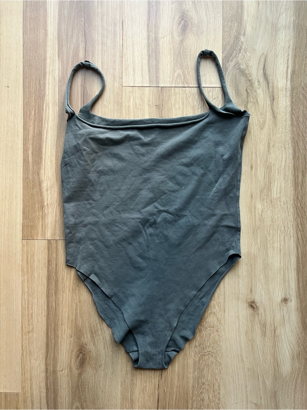 SKIMS Raw Edge  Square Neck Bodysuit